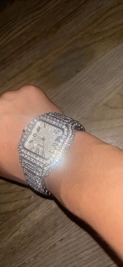 iced out Cartier