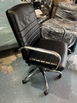 Office Chair With Wheel