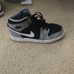 Jordan 1 Elephant Print.        Size 6 