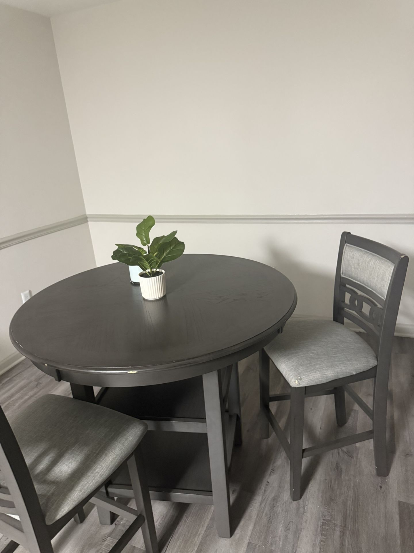 Dinning Table
