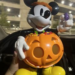 Disney Parks 2024 Halloween Pumpkin Mickey Mouse Jack-O-Lantern Popcorn Bucket