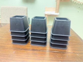 Heavy Duty Bed Risers, 12 Total