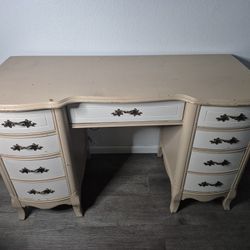 Desk for crafts or restore