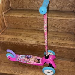 Barbie kick-scooter