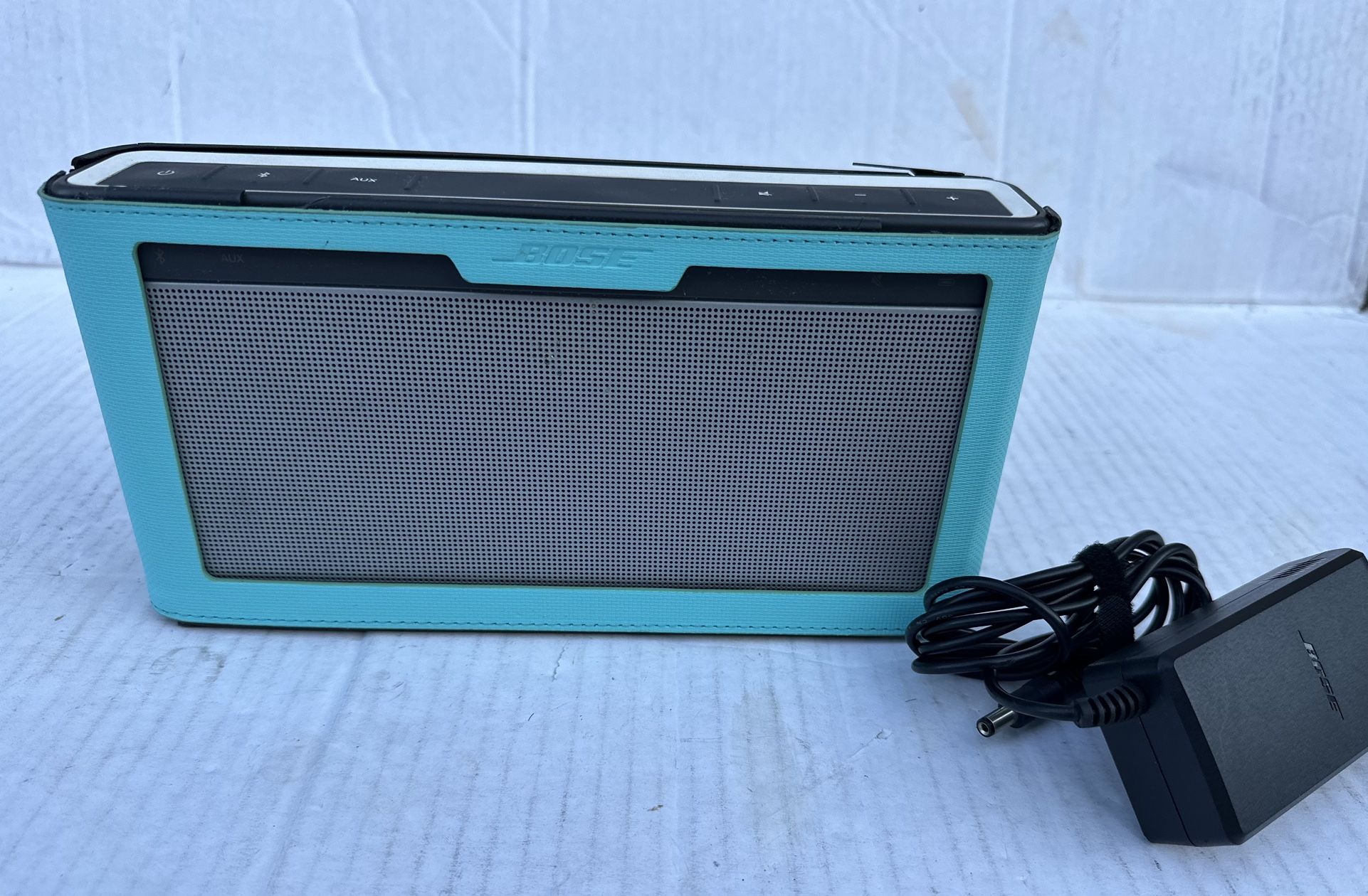 Bose Soundlink Bluetooth Speaker III 3 - Silver (Excellent Condition)