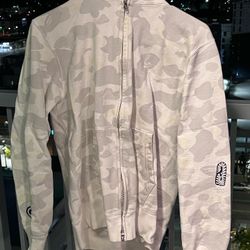 BAPE CITY CAMO SHARK FULL ZIP HOODIE (GLOW IN THE DARK) Size L mens 