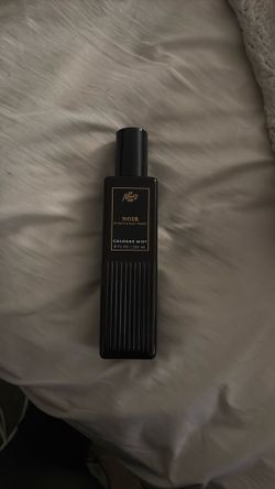 FULL BOTTLE of NOIR BATH AND BODY WORKS MENS COLLECTION