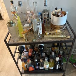 Bar Cart – Sturdy & Stylish, No Wheels 🍸