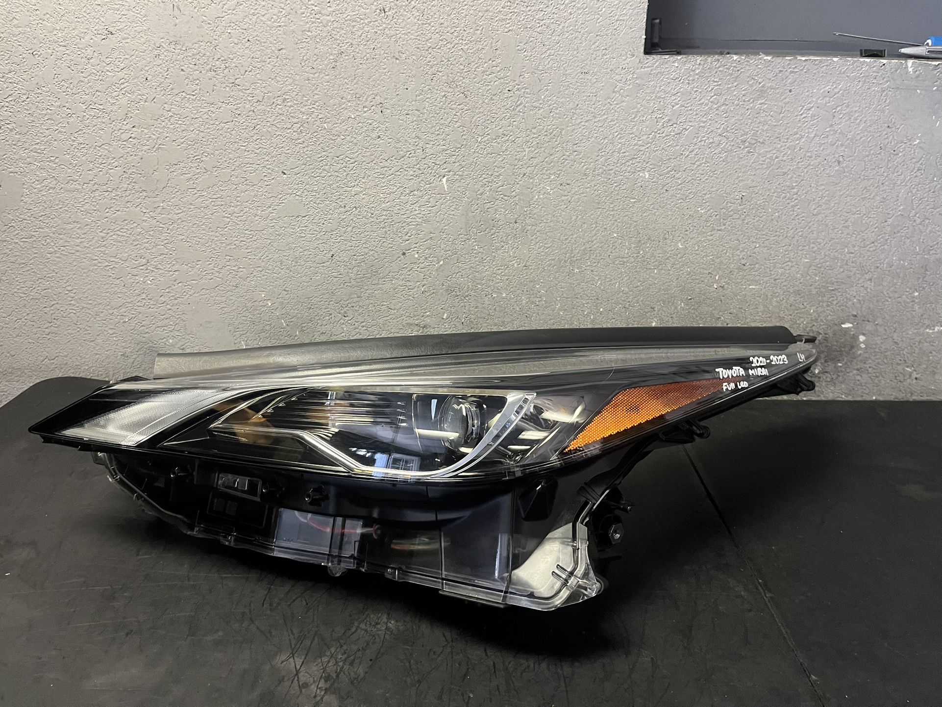 2021-2022-2023 TOYOTA MIRAI LEFT FULL LED HEADLIGHT OEM USED