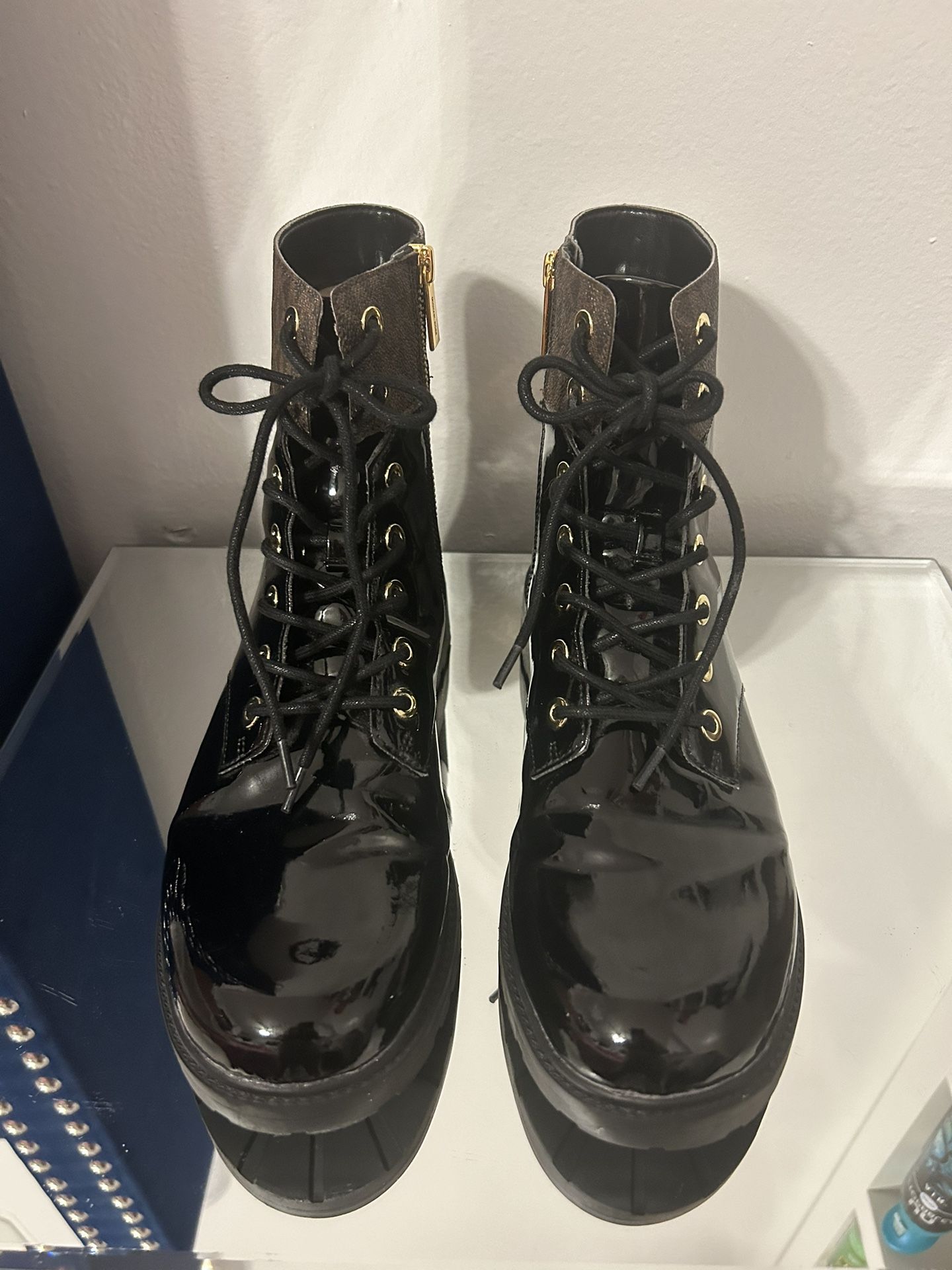 Michael Kors Patent Leather Boots NEW LOOP PL