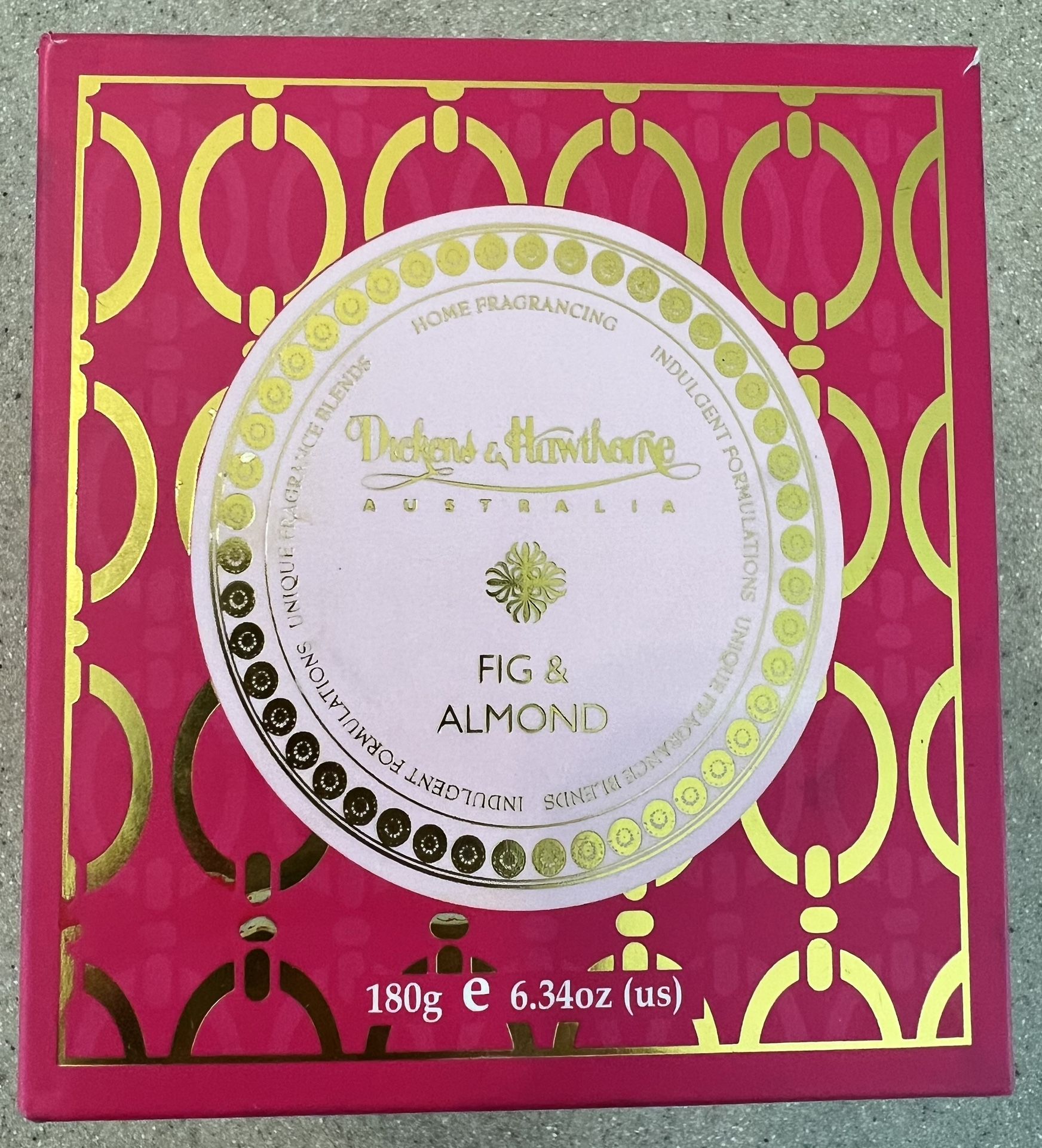 DICKENS & HAWTHORN’S CANDLE NEW