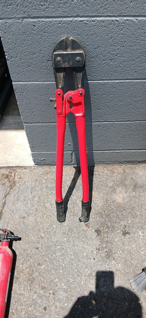 Bolt Cutters 30 In