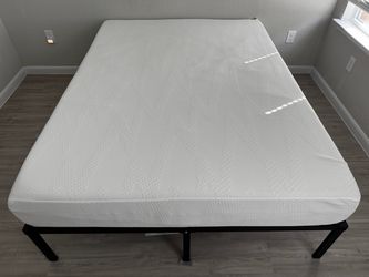 QUEEN SIZE BED & METAL FRAME - BARELY USED $100