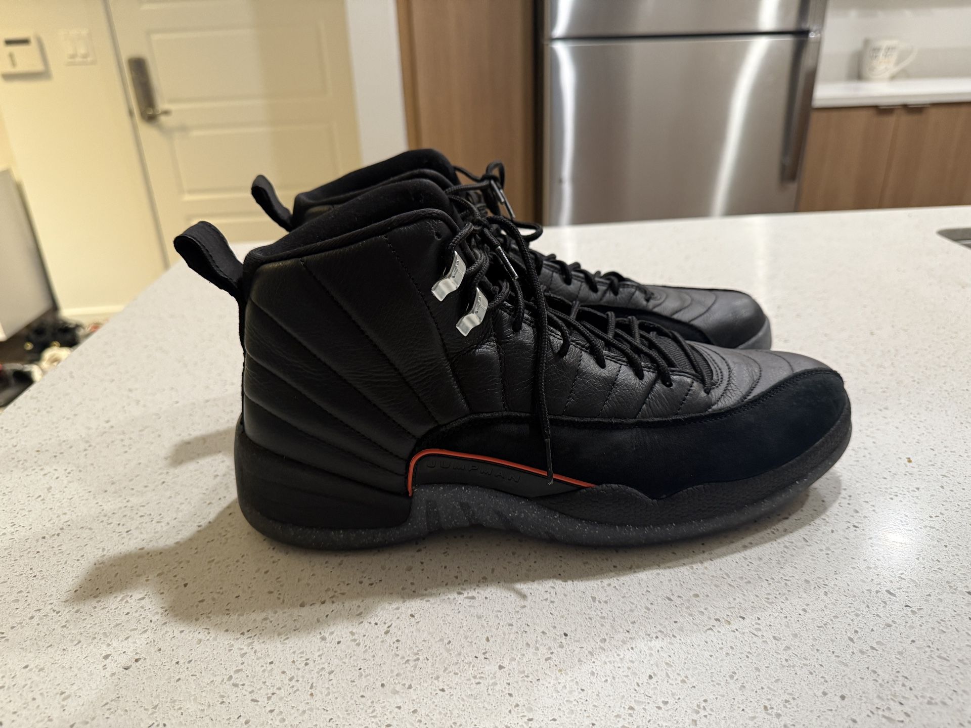AIR JORDAN 12 RETRO "UTILITY" Size 13