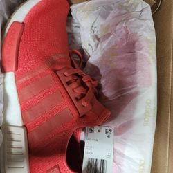 Brand NEW addidas NMD SIZE 10