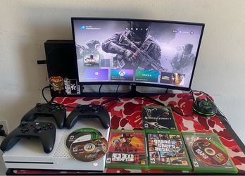 Xbox One S With 3 Controllers,Cables & Games