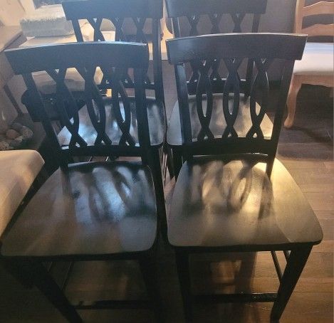 4 Barstools