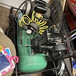 Speedaire Industrial Air Compressor 20 GAL 220v