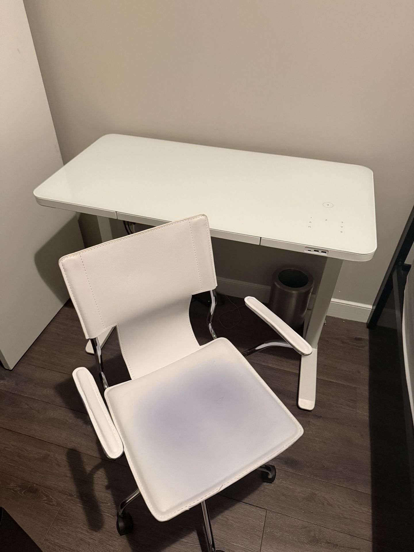 Sit/Stand Desk and Chair 
