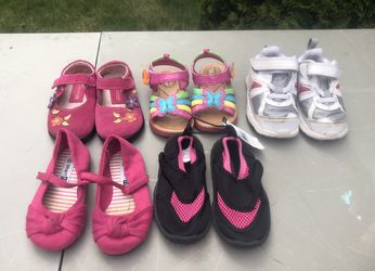 Little girl size 5/6 shoes