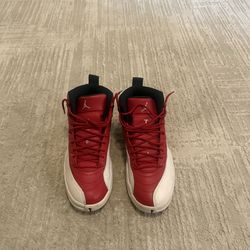 jordon 12 gym red size 10 great condition