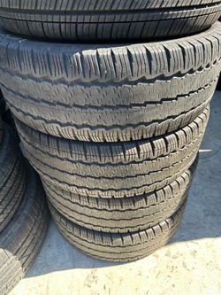 235/65r16 Continental tires en excelentes conditiones de vida las 4