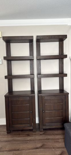 TV entertainment center