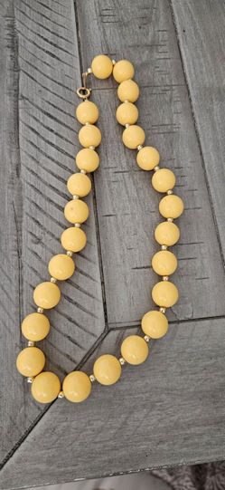 Vintage yellow beaded statement necklace