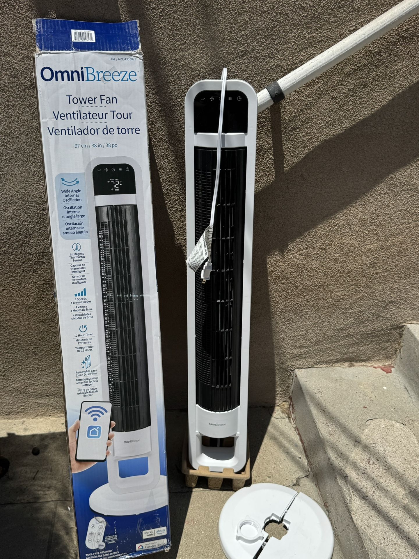 OmniBreeze Tower Fan White