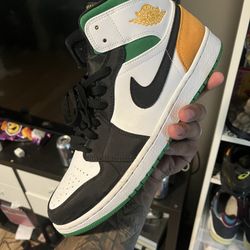 Jordan 1 Mid “Oakland” Size 12