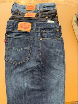 Mens 3 Levi like New size  34X30. All for