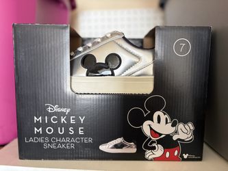 New In Box Disney Mickey Mouse Sneakers - size 7 women’s.