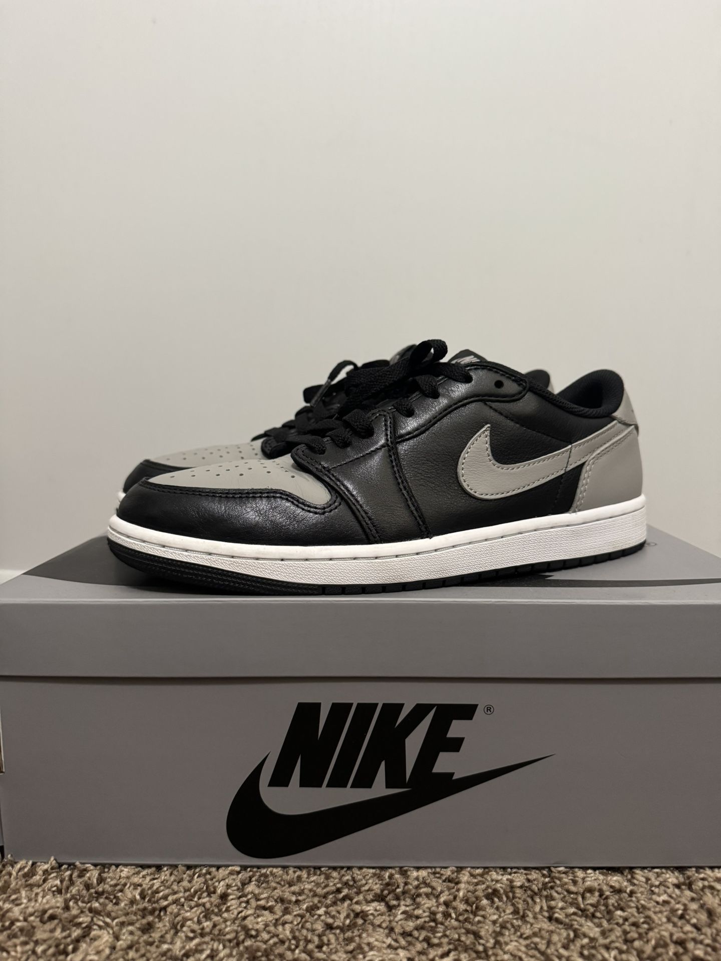 Nike Jordan 1 Low Size 9.5