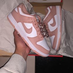 Nike Dunk Low Rose Whisper