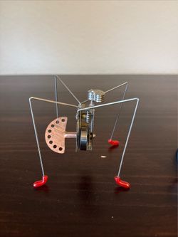 Kikkerland Katita wind up creature - Mechanique Robotic Toy. Kikkerland ZeCar Flywheel Kinetic Energy Toy Car.