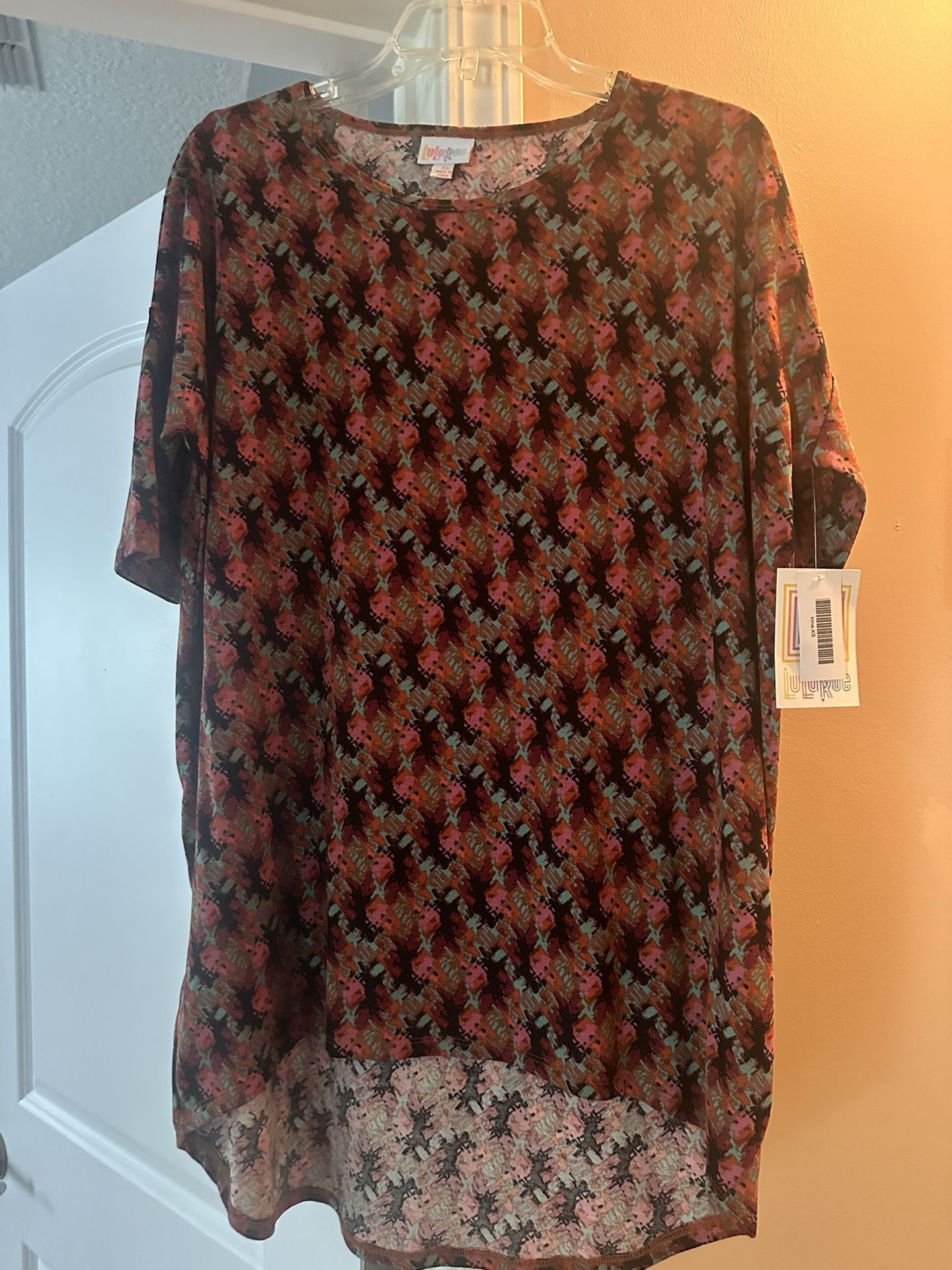NWT Lularoe irma Sz X Small
