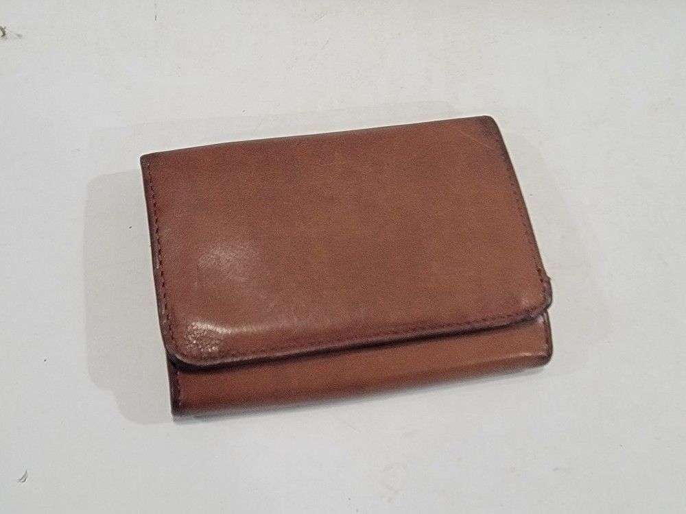 Vintage Light Brown Genuine Leather Wallet with Gold Colored Accents