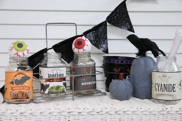Halloween Apothecary Decorations Set #4 - Eyeballs, Potion Jars, Pumpkins