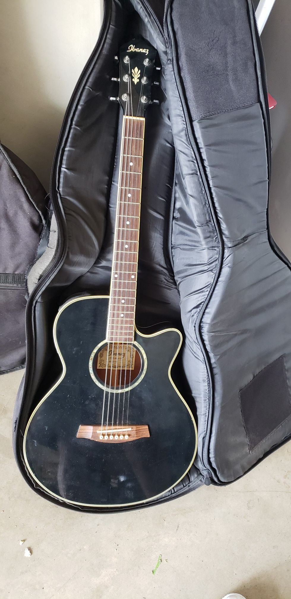 Ibanez AEG10-BK-14-02 Cutaway Acoustic Electric Ebony / Black