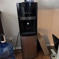 Water Dispenser
