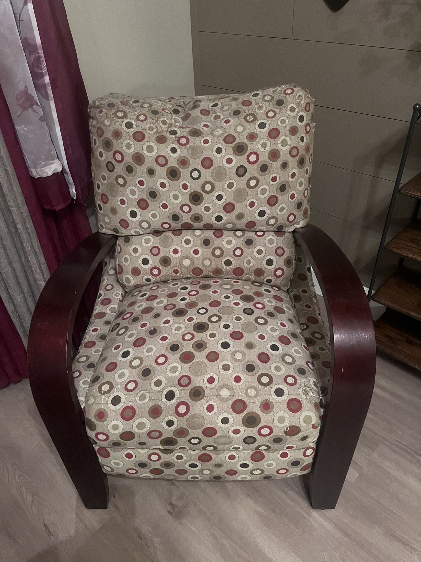 FREE Living room Chair