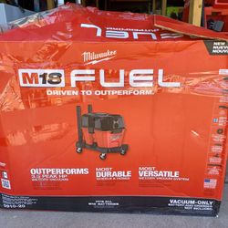 VACUUM MILWAUKEE TOOL ONLY 