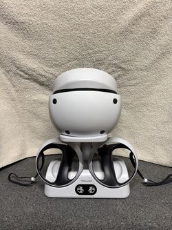 PlayStation VR2 Headset with Tokluck Charging Stand