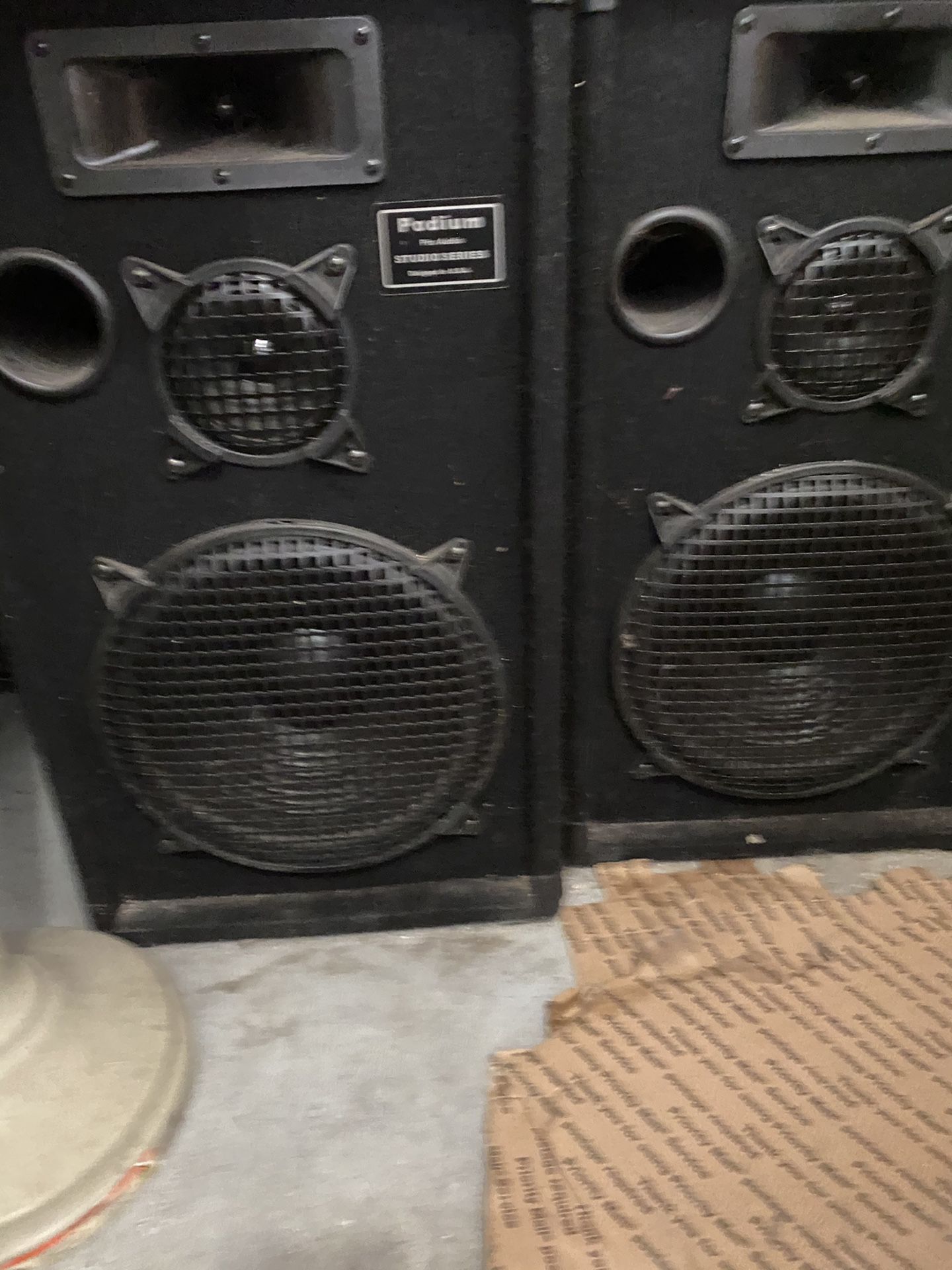 Used DJ ,speaker with stand