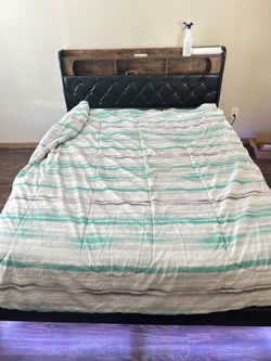 Queen Size Platform Bed With Led Under lights