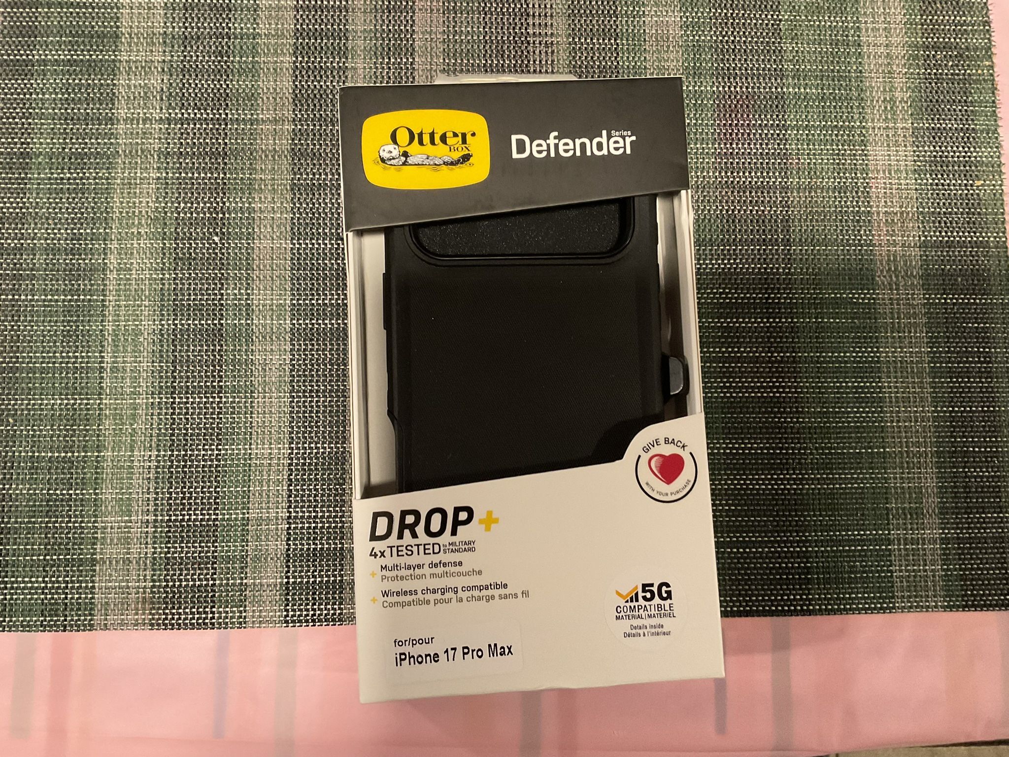 iPhone 17 Pro Max Otterbox Defender Case