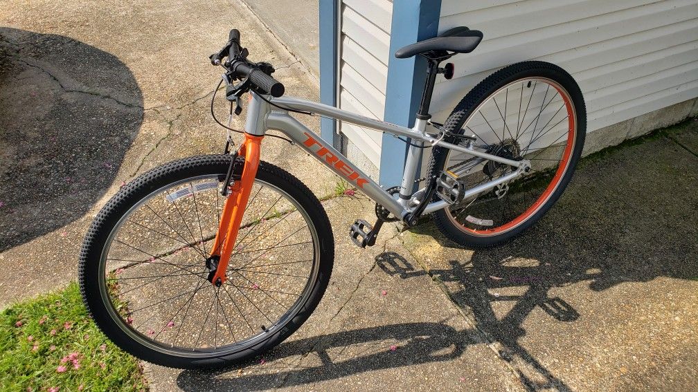 Trek Wahoo 26 - LIKE NEW