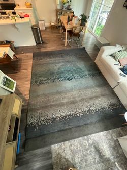 🔥 LARGE 8×10 AREA RUG — GREAT CONDITION 🔥
