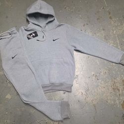 Nike Sweatsuit (small)