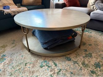 Coffee Table and 2 Matching Side Table Set